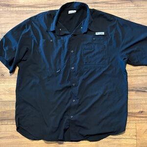 Columbia Men's Black Button Down Shirt